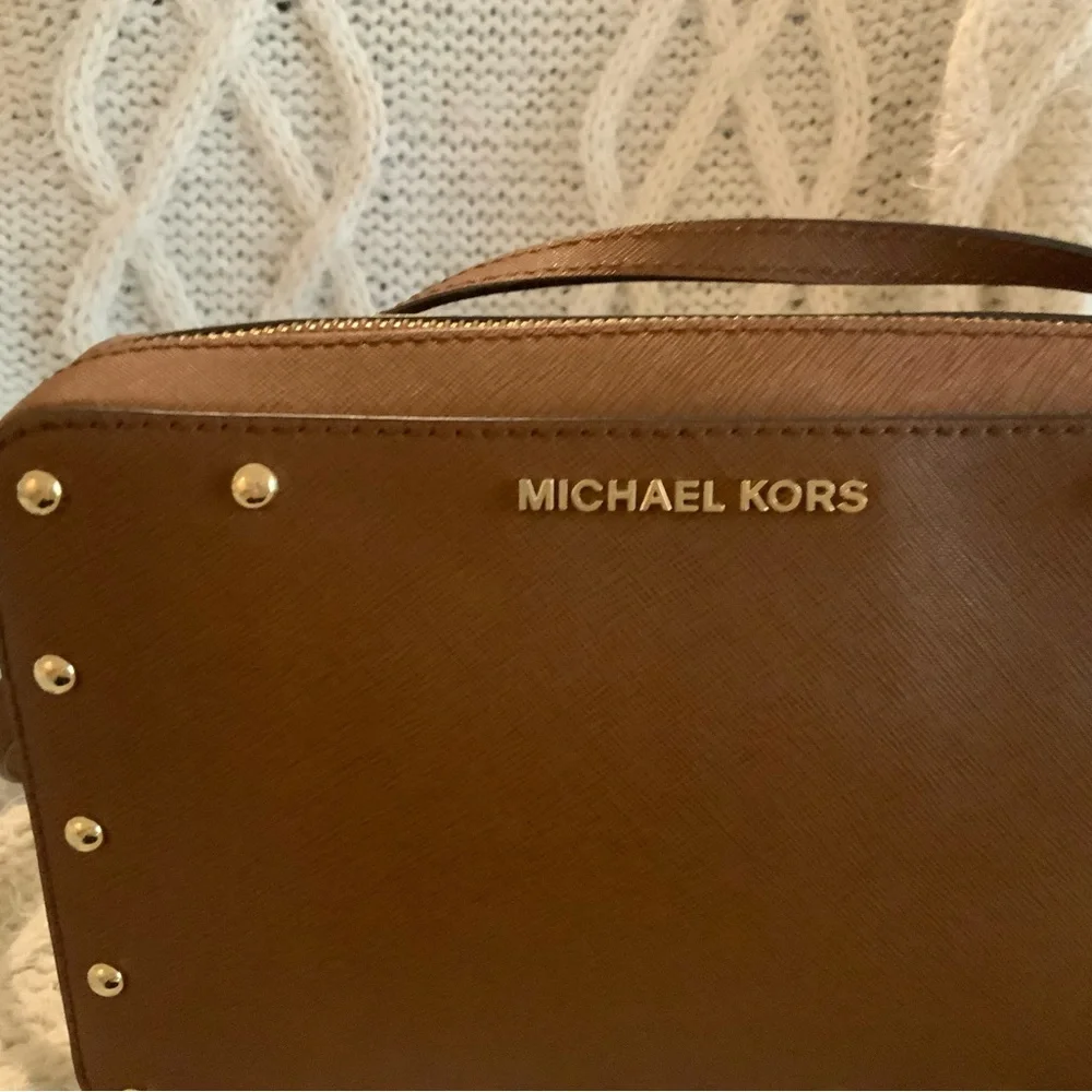 Michael Kors Sandrine Crossbody purse - Picture 2 of 6